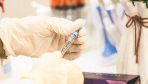 astrazeneca-effetti-collaterali-covid-19