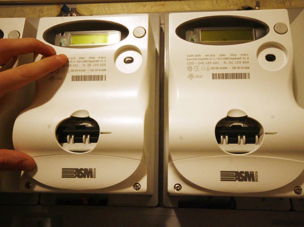 Contatori: ecco come i truffatori modificano gli apparati di misurazione