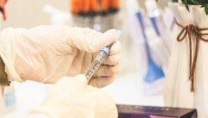 covid-19-effetto-collaterale-donne-vaccini