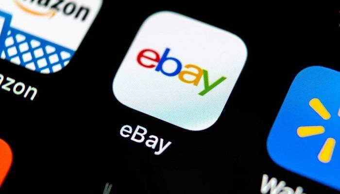 eBay: arriva il divieto per tutto ciò che è considerato per adulti
