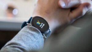galaxy-watch-active-4-samsung-google-wear-os-tizen