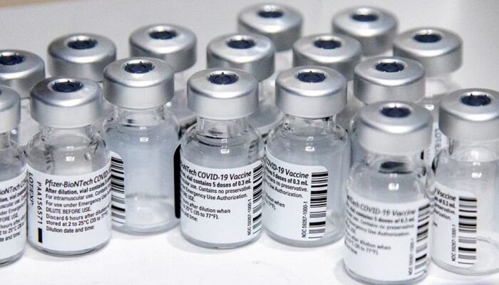 pfizer-attacco-russo-vaccino