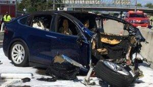 tesla-incidente-mortale-guida-autonoma