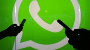 WhatsApp e il ritorno a pagamento annunciato per messaggio