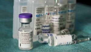 pfizer-astrazeneca-vaccino-migliore