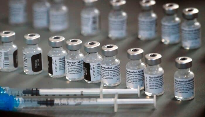 pfizer-moderna-rischi-infezione-cuore-vaccino
