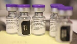 pfizer-nuovo-effetto-collaterale-vaccino