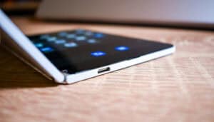surface-duo-2-data-di-lancio-prezzo-specifiche-hardware