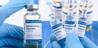 Bonus in busta paga per coloro che si vaccinano: scoppia la polemica