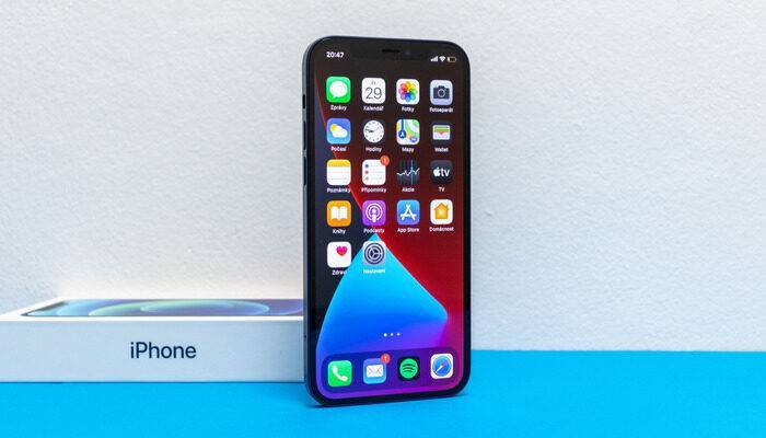 iphone-13-pro-fotocamera-smartphone-pronta-a-stupire