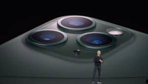 iphone-13-smartphone-apple-supportare-ricarica-wireless-inversa