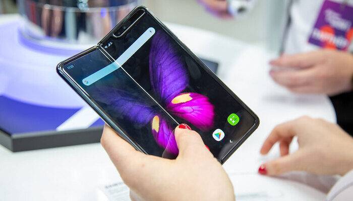 samsung-galaxy-z-fold-3-documenti-confermano-caratteristiche