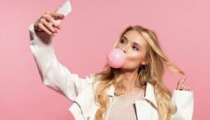 selfie-ritoccati-illegali-influencer