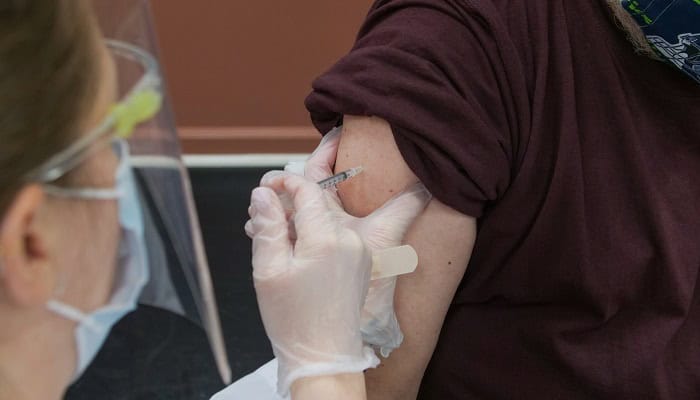 vaccini-dosi-rischio-consegne