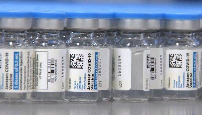 vaccini-covid-avvertimento-reazione-neurologica