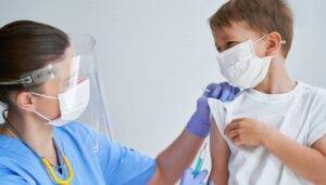 vaccini-effetti-collaterali-rischio-miocardite