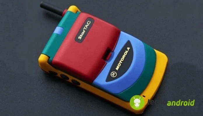 motorola-da-collezione-startac-70-rainbow