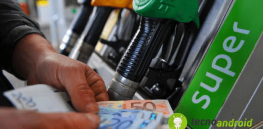 aumenti-continuano-a-crescere-i-prezzi-di-diesel-e-benzina