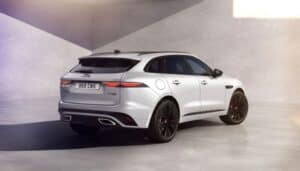Jaguar F-Pace R-Dynamic Black ufficiale