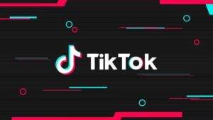 TikTok: in Italia sta spopolando una nuova ma pericolosissima challenge in mare