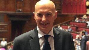 Covid e virologi in TV: il deputato Trizzino chiede che siano autorizzati
