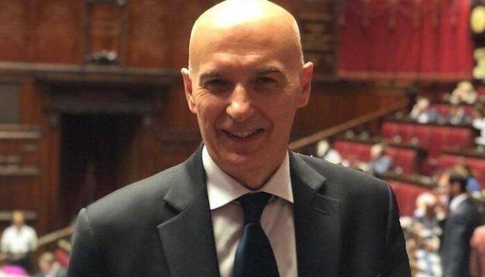 Covid e virologi in TV: il deputato Trizzino chiede che siano autorizzati