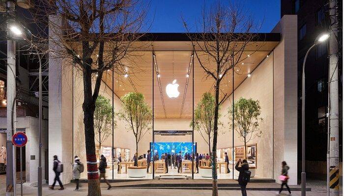 Apple, Apple Store, iPhone, iPhone 13, Steve Jobs,