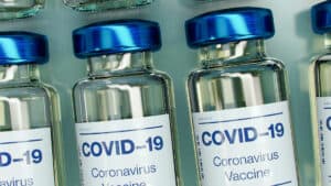 COVID: dati incoraggianti, a quanto ammonta il tasso di ricoveri degli over 80