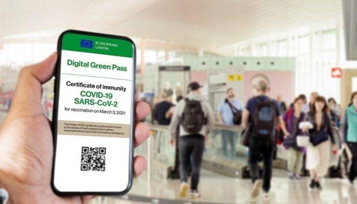 Covid e Green pass: ora è obbligatorio anche per colf e badanti