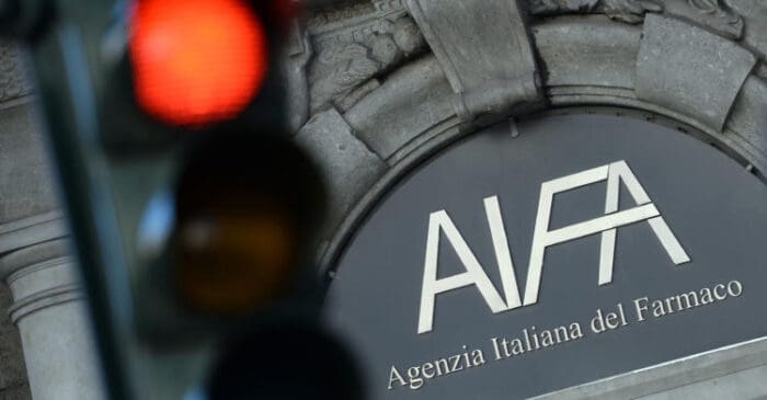 Covid, allerta farmaco Parvulan: l'antivirale usato al posto del vaccino è pericoloso