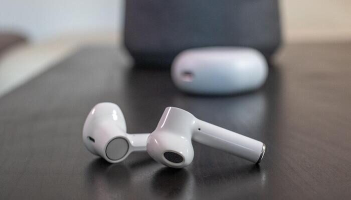 oneplus-buds-pro-societa-pensa-ad-nuovo-paio-auricolari-economici