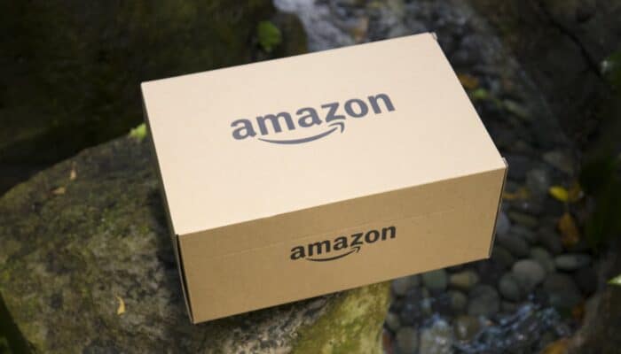 Amazon: novembre si apre con offerte shock e smartphone quasi gratis