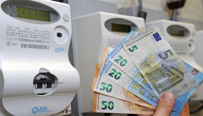 luce e gas aumenti