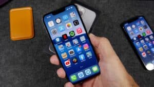 iphone-13-pro-apple-spiega-girare-video-hollywoodiano