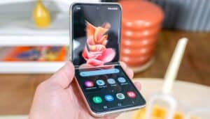 samsung-galaxy-z-flip3--aggiornamento-migliora-prestazioni