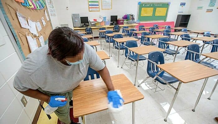Covid: cambiano le regole a scuola con i positivi, ecco quando ci sarà la quarantena