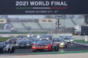 In occasione delle World Finals, OPPO è sceso nuovamente in pista in una gara di stile all’insegna dell’adrenalina, dove tecnologia e motori si sono incontrati, regalando un’esperienza unica.