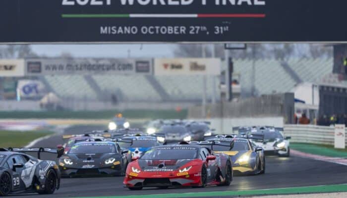 In occasione delle World Finals, OPPO è sceso nuovamente in pista in una gara di stile all’insegna dell’adrenalina, dove tecnologia e motori si sono incontrati, regalando un’esperienza unica.