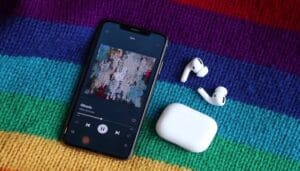 apple-rilascia-nuovo-aggiornamento--airpods-airpods-pro-verifica-disponibilita