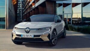 Renault-Megane-E-Tech-Electric-ordini-in-Italia