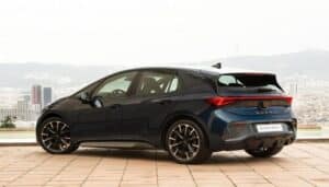 cupra born posteriore