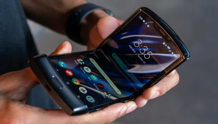 motorola-razr-3-nuovo-pieghevole-processore-snapdragon-8-gen-1