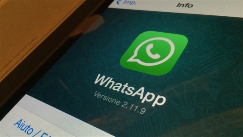 WhatsApp, prima novità dell’anno: cam …