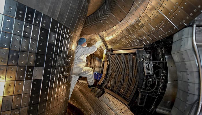 Fusione Nucleare: il reattore EAST 5 volte più caldo del Sole per 17 minuti
