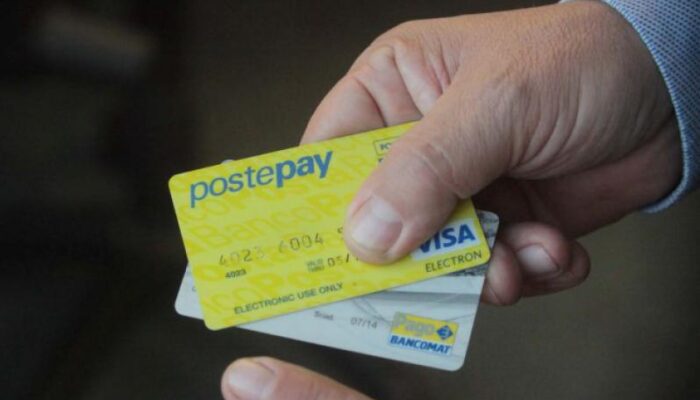Postepay: grave truffa agli utenti, conti svuotati con un messaggio phishing 