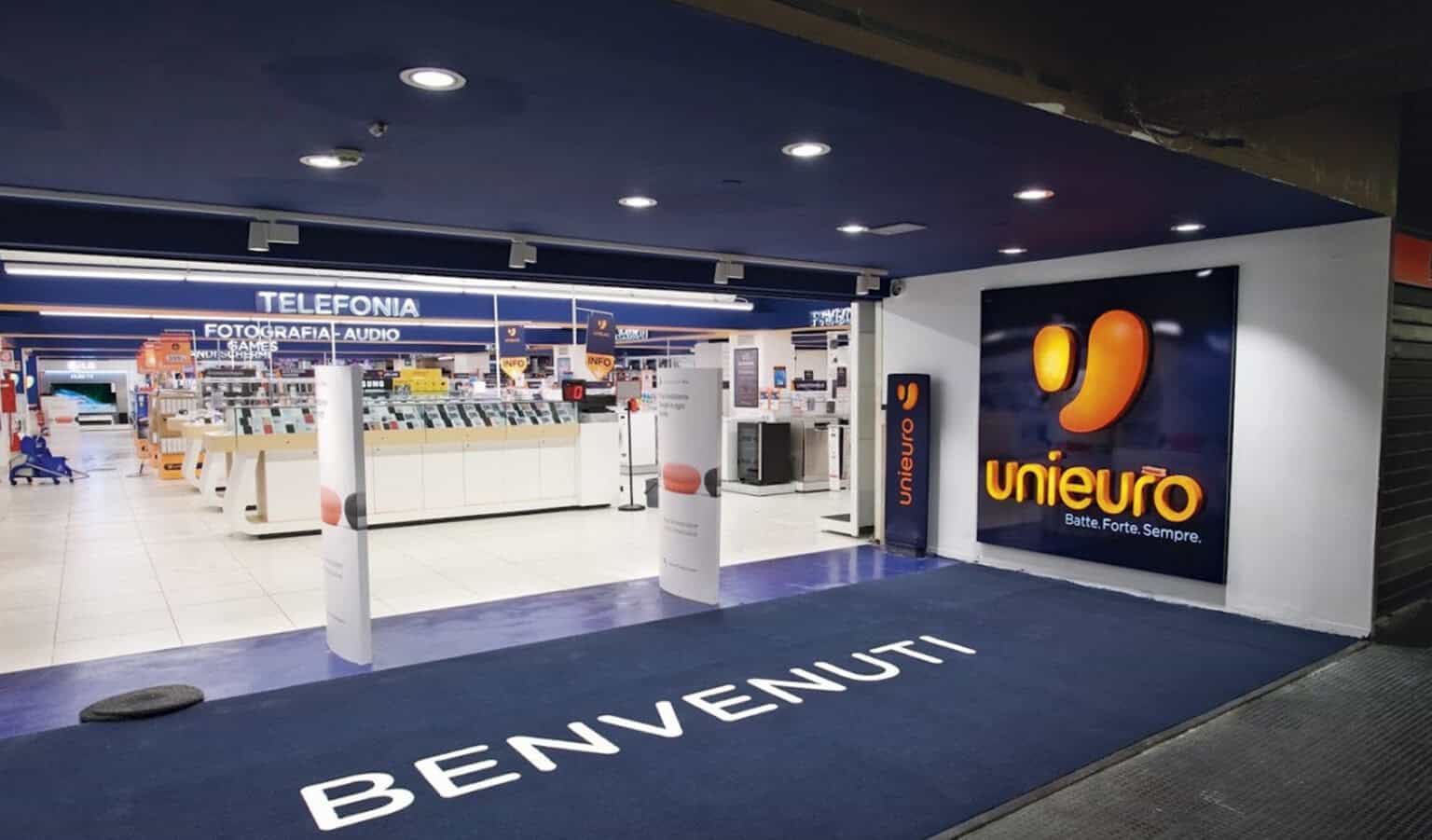 Unieuro impazzita: offerti smartphone quasi gratis nell'elenco, ecco il messaggio