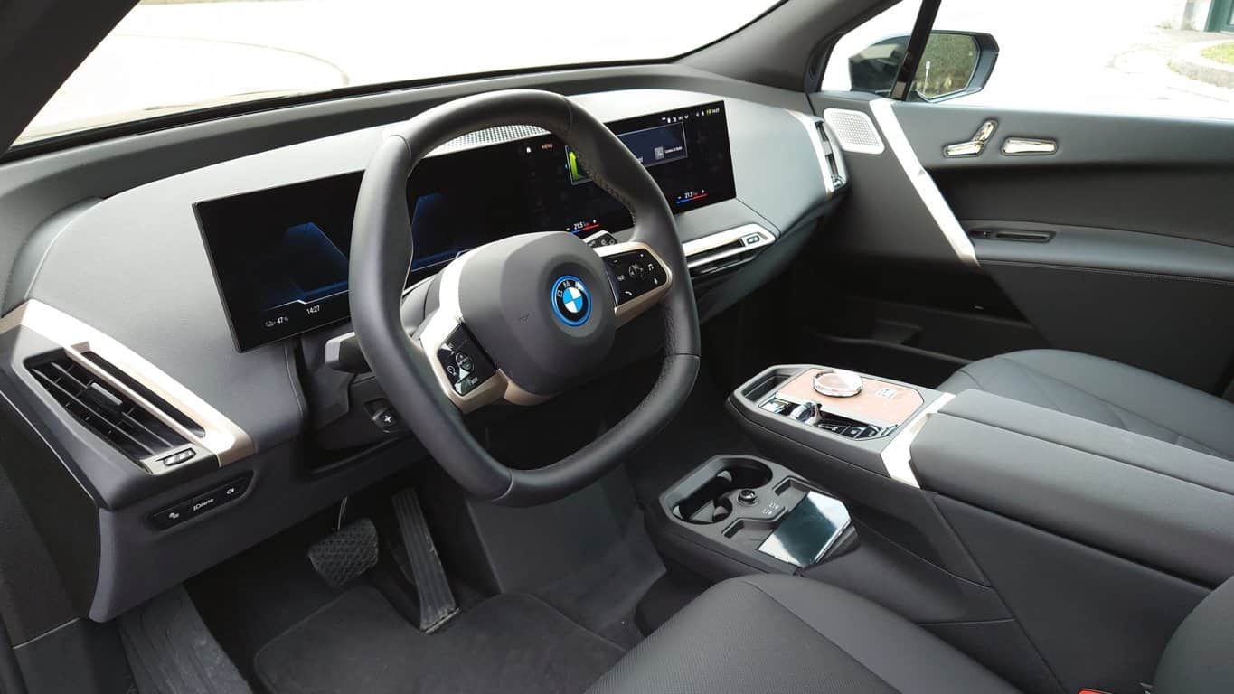 BMWiX (38)