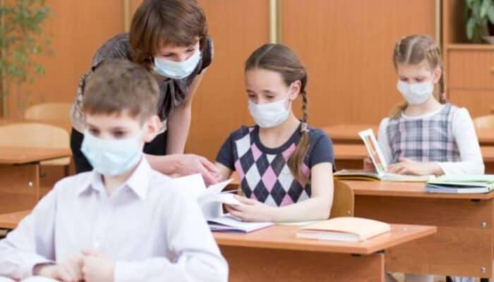 Covid: addio alle mascherine tra pochi giorni, arrivano novità shock dal Governo