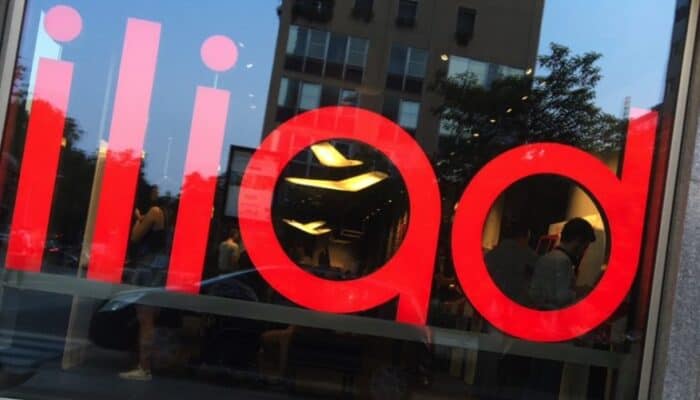 Iliad: il Codacons interviene e blocca la fibra, c'è l'accusa di scarsa trasparenza
