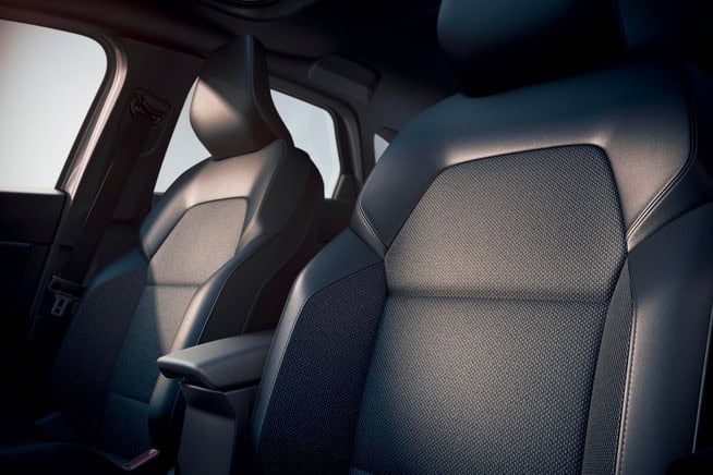 Renault-Captur-Rive-Gauche-ufficiale-Italia-2